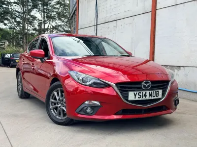 Used Mazda 3 165 HP (121 kW) 2014 Red Hatchback