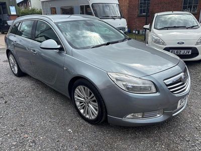 Second-hand Vauxhall Insignia 2014 Argintiu Break