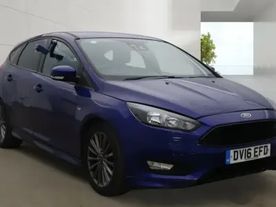 Used Ford Focus Titanium 2016 Blue Hatchback