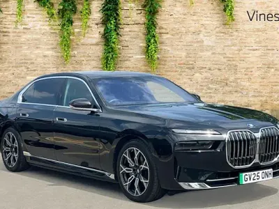Used BMW i7 Comfort Edition 400 kW (544 HP) 2025 Black Sedan
