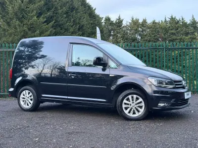 Used VW Caddy Highline 102 HP (75 kW) 2017 Black MPV