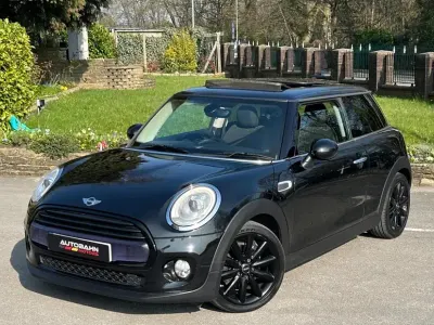 Używany Mini Cooper Hatch 136 KM (100 kW) 2016 Czarny Hatchback
