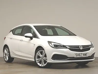 Używany Vauxhall Astra SRi 2017 Biały Hatchback