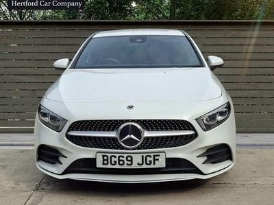 Used Mercedes A180 AMG line 136 HP (100 kW) 2019 White Hatchback
