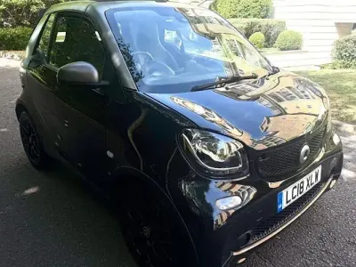 Used Smart ForTwo Cabrio Premium 71 HP (52 kW) 2019 Cabriolet
