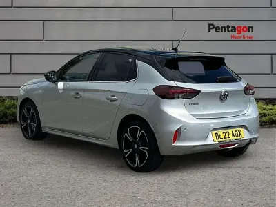 Używany Vauxhall Corsa Edition 73 KM (53 kW) 2022 Szary Hatchback