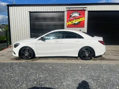Usado Mercedes CLA220 AMG line 177 HP (130 kW) 2018 Branco Sedan
