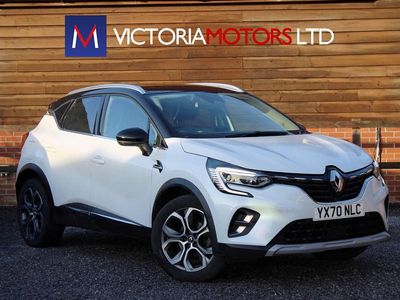 White/black Used 2020 Renault Captur Version S SUV | £14,695 (Fair price)
