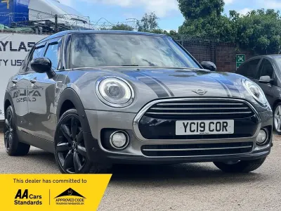 Usado Mini Cooper Clubman Exclusive 2019 Plateado Familiar