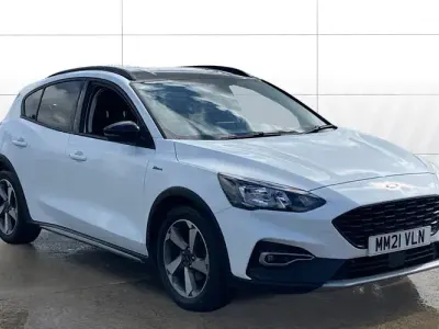 Używany Ford Focus Active 120 KM (88 kW) 2021 Biały Hatchback