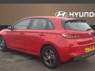 Used Hyundai i30 SE 120 HP (88 kW) 2023 Red Hatchback