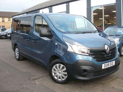 Begagnad Renault Trafic Business 2018 Blå Minibuss