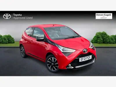 Used Toyota Aygo Trend 72 HP (52 kW) 2021 Red Hatchback