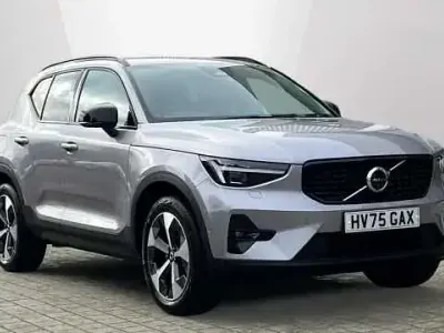 Usado Volvo XC40 Plus 194 HP (142 kW) 2026 SUV