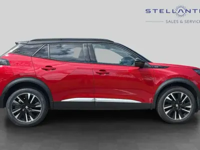 Usado Peugeot 2008 Premium 129 CV (94 kW) 2022 SUV