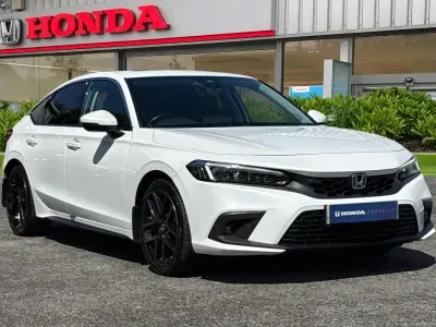 Used Honda Civic Advance 184 HP (135 kW) 2023 White Hatchback