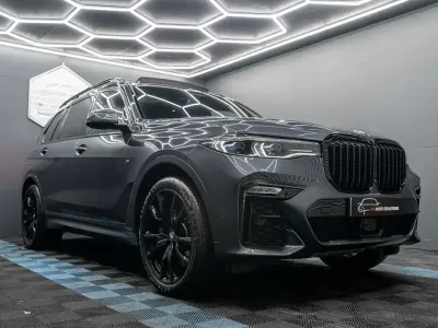 Usado BMW X7 M Sport 376 HP (276 kW) 2021 Cinzento SUV