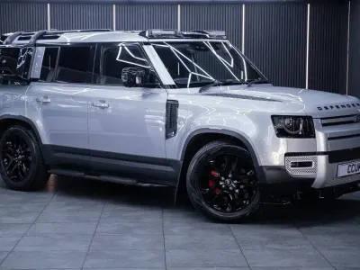 Used Land Rover Defender HSE 300 HP (220 kW) 2021 Silver SUV