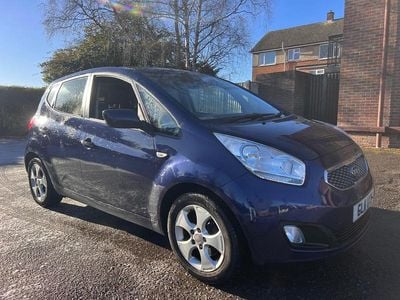 Blue Used 2011 Kia Venga Hatchback | £4,495 (Fair price)