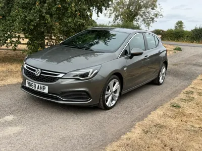 Used Vauxhall Astra SRi 2018 Grey Hatchback
