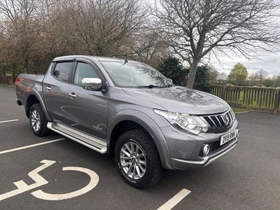 Used Mitsubishi L200 Warrior 181 HP (133 kW) 2019 Grey Pickup