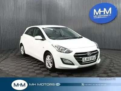 Used Hyundai i30 SE 2015 White Hatchback
