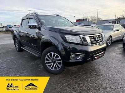 Black Used 2018 Nissan Navara Tekna Pickup | £15,795 (Fair price)