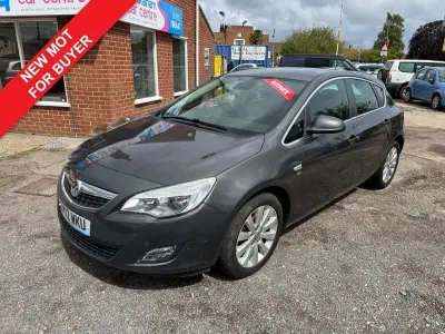 Used Vauxhall Astra Elite 165 HP (121 kW) 2012 Grey Hatchback