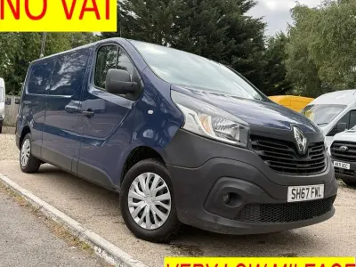 Used Renault Trafic Business 2017 Blue MPV