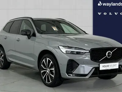 Używany Volvo XC60 Plus 247 KM (181 kW) 2025 Szary SUV