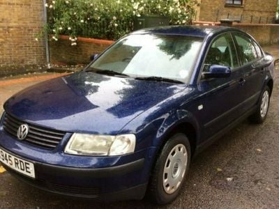Begagnad VW Passat 150 HK (110 kW) 2001 Halvkombi