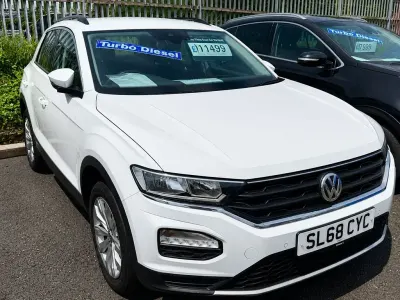 Used VW T-Roc SE 115 HP (84 kW) 2018 White SUV