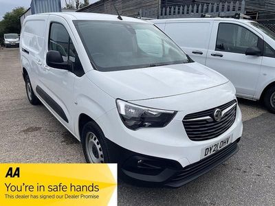 Used Vauxhall Combo Edition 130 HP (95 kW) 2021 White Van