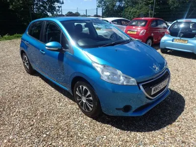 Used Peugeot 208 Access 68 HP (50 kW) 2013 Blue Hatchback