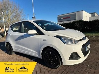 White Used 2014 Hyundai i10 SE Hatchback | £6,695 (A bit pricey)