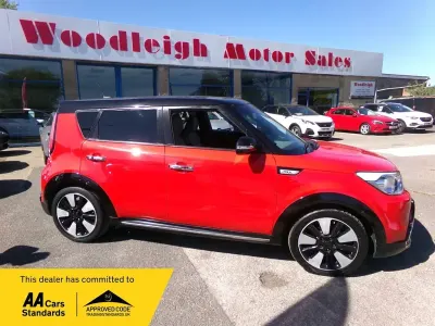 Used Kia Soul 126 HP (92 kW) 2015 Red SUV