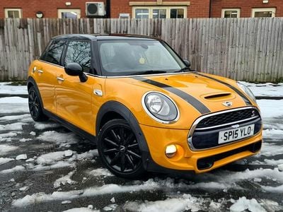 Używany Mini Cooper S Hatch 2015 Pomarańczowy Hatchback