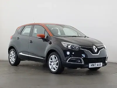 Used Renault Captur Dynamique 90 HP (66 kW) 2017 Black SUV