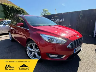Second-hand Ford Focus Titanium X 120 CP (88 kW) 2017 Roșu Break