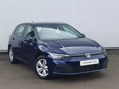 Used VW Golf VIII Life 150 HP (110 kW) 2022 Blue Hatchback
