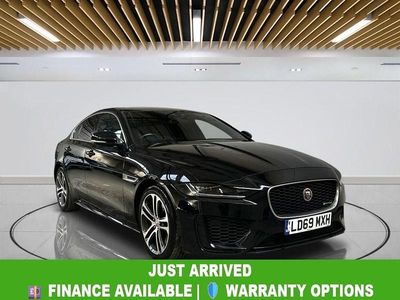 Usado Jaguar XE R-Dynamic 250 HP (183 kW) 2020 Preto Sedan
