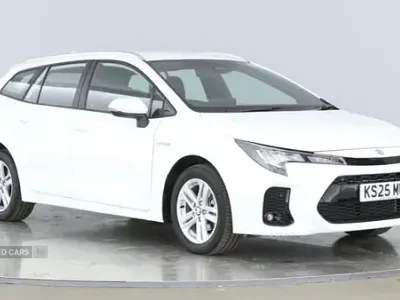 Used Suzuki Swace 140 HP (102 kW) 2025 White Estate