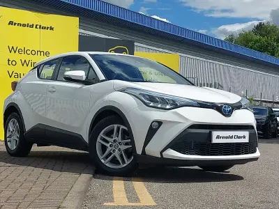 Second-hand Toyota C-HR 122 CP (89 kW) 2023 Alb SUV
