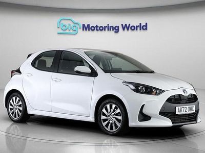 Used Toyota Yaris Hybrid 116 HP (85 kW) 2022 White Hatchback