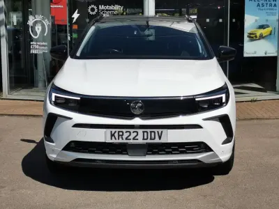 Used Vauxhall Grandland X Elite 128 HP (94 kW) 2022 White SUV