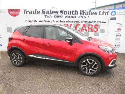 Used Renault Captur Iconic 90 HP (66 kW) 2019 Red SUV