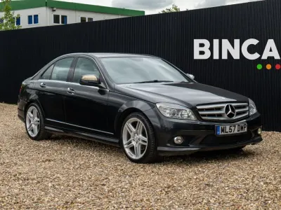 Używany Mercedes C220 170 KM (125 kW) 2008 Czarny Sedan/Limuzyna
