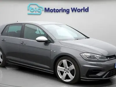 Begagnad VW Golf VII R 310 HK (228 kW) 2018 Grå Halvkombi