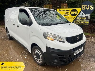 White Used 2023 Peugeot Expert Premium Van | £14,450 (Fair price)
