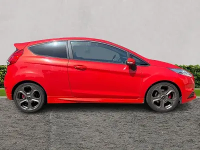 Used Ford Fiesta ST 2015 Orange Hatchback
